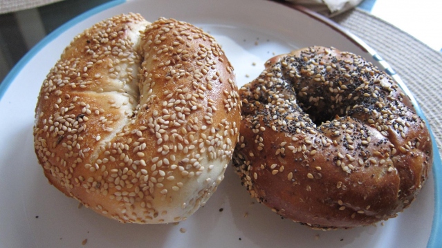 左Sesame、右Everything